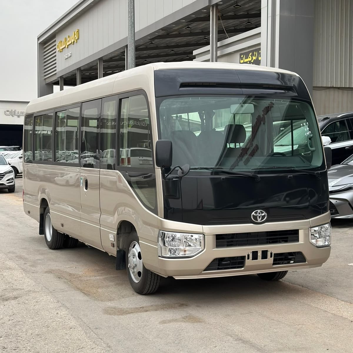Bus Toyota Coaster